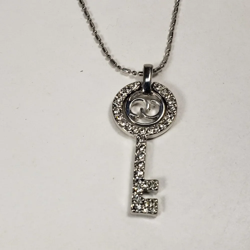 Women's Stunning Silver tone Dot & Dash Chain Necklace - With a Pave Key Pendant